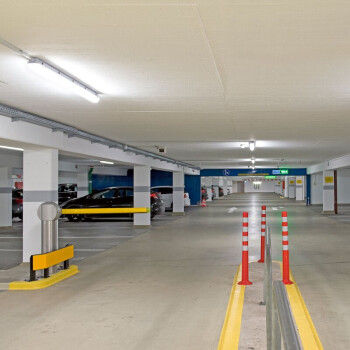 DOTLUX LED-Feuchtraumleuchte MISTRALsensor IP66 1540mm 39W Powerselect 4000K gefrostet mit Radarsensor
