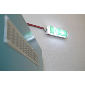 DOTLUX LED-Rettungsleuchte EXIT 7W 6000K inkl. 4 Piktogrammen 3h Betrieb (Dauerbetrieb oder Notbeleuchtung) NiCd Akku Zentralbatteriegeeignet
